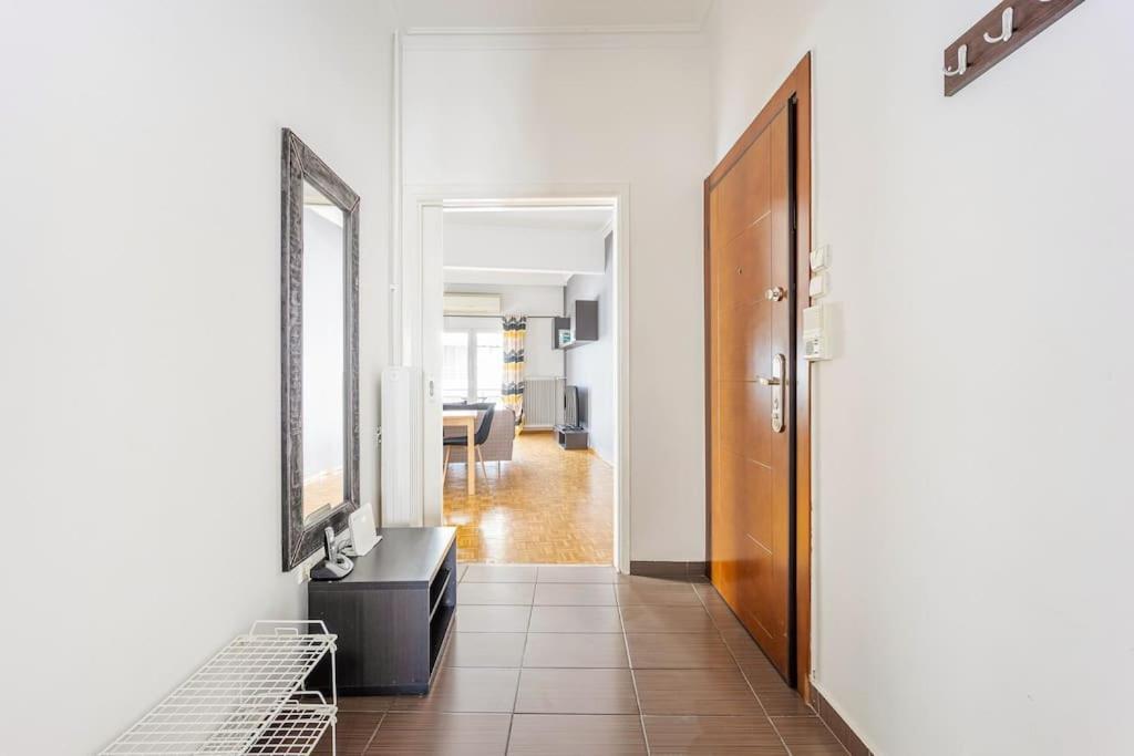 Apartment In The Middle Of Everything Athens Luaran gambar