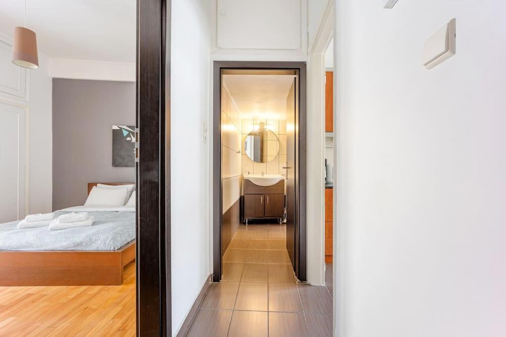 Apartment In The Middle Of Everything Athens Luaran gambar