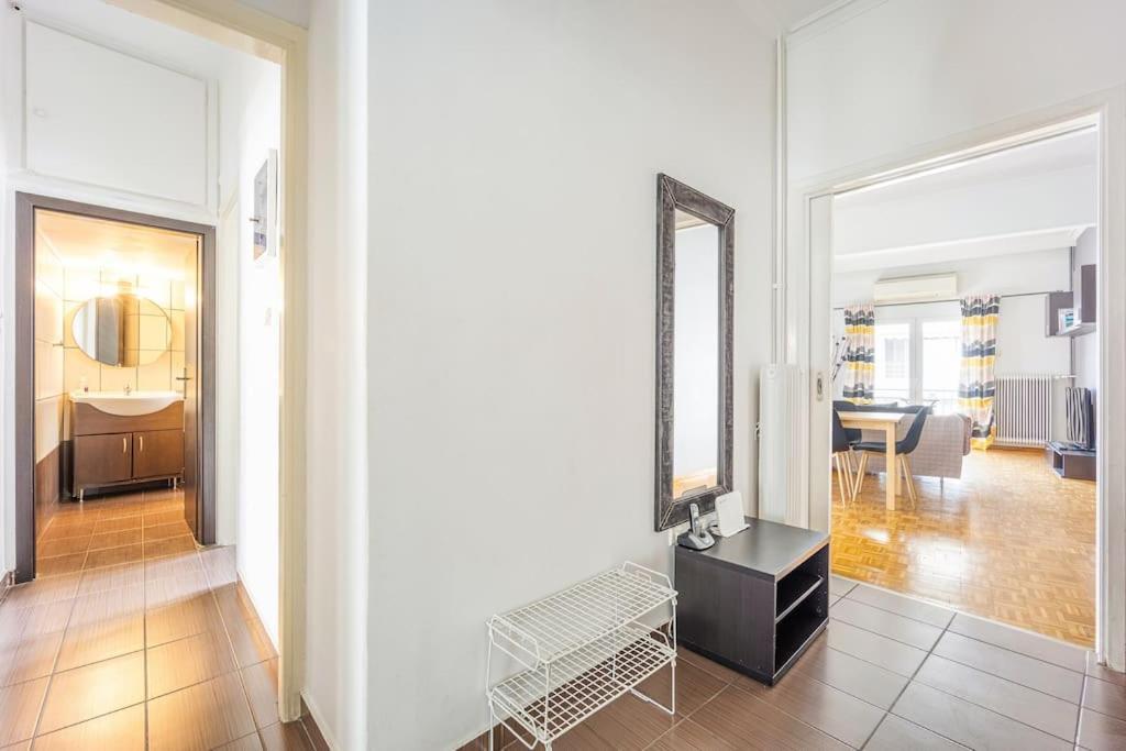 Apartment In The Middle Of Everything Athens Luaran gambar