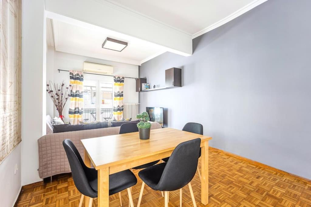 Apartment In The Middle Of Everything Athens Luaran gambar