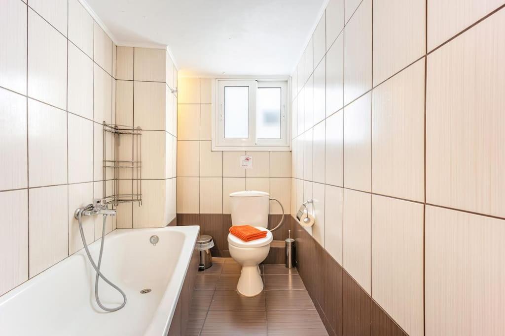 Apartment In The Middle Of Everything Athens Luaran gambar